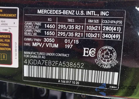 2015 Mercedes-Benz Ml 63 Amg 4Matic z USA, uszkodzony, nr VIN 4JGDA7EB2FA538652
